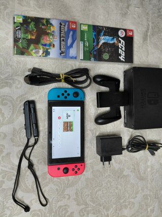 Nintendo Switch + FC24 y Minecraft