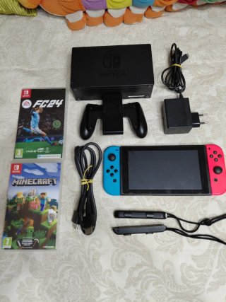 Nintendo Switch + FC24 y Minecraft