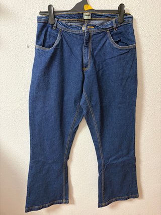 Pantalón vaquero campana talla 42