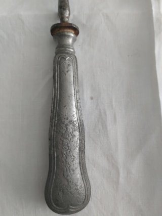 Tenedor de trinchar antiguo
