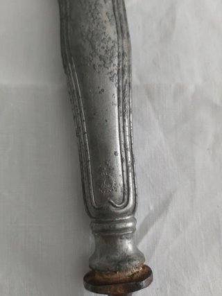 Tenedor de trinchar antiguo