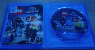 LEGO Jurassic World (PS4)