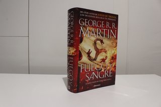 Libro Fuego y Sangre GEORGE R.R. MARTIN