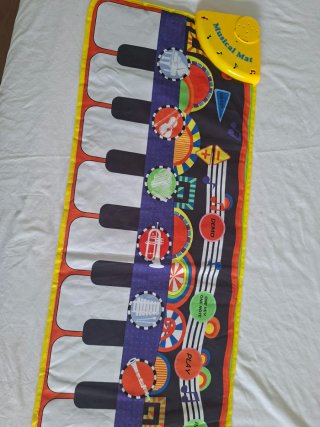 Alfombra Musical Infantil (Piano 110cm) - Como nue