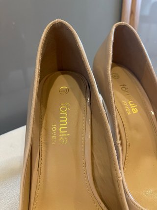 Zapatos de salón Formula Joven beige