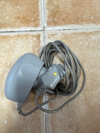 Cargador Samsung Gris años 2000’
