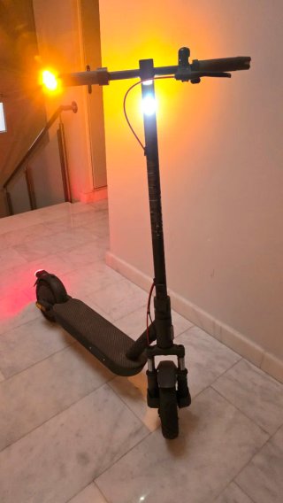 Patinete Eléctrico Xiaomi Mi Electric Scooter 5