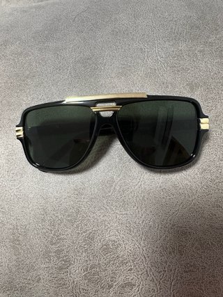 Gafas de Sol Estilo Aviador Negro y Dorado