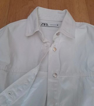 Cazadora entretiempo blanca Zara