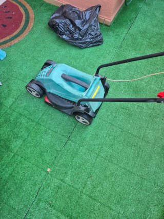 Cortacésped Bosch Rotak 32