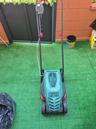 Cortacésped Bosch Rotak 32