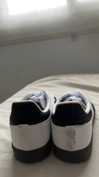 Adidas Samba Blancas y Negras