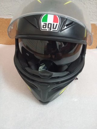Casco Moto AGV con intercomunicador