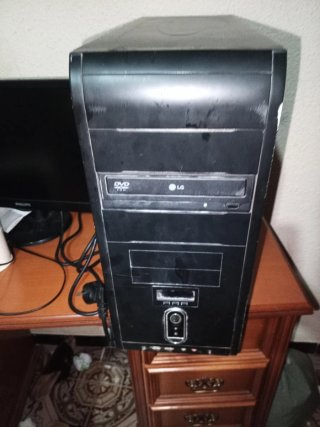 PC Sobremesa Negra
