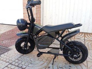 Moto Eléctrica AKED para Niños