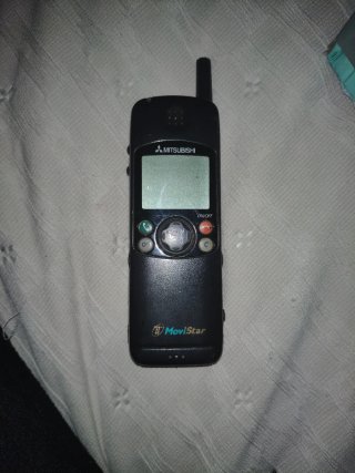 Teléfono Móvil Mitsubishi MT-230