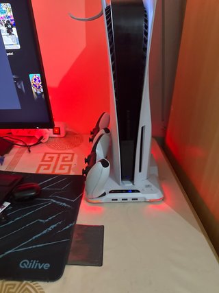 PlayStation 5 (PS5) con 2 mandos y juegos