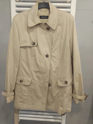 Gabardina corta Elena Miró beige