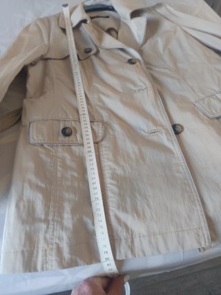 Gabardina corta Elena Miró beige
