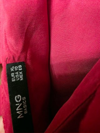 Vestido elegante sin mangas rojo