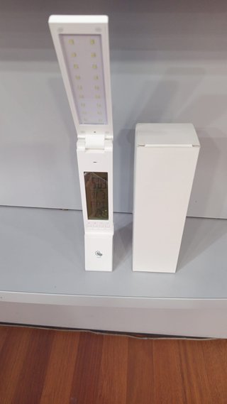 Lámpara Escritorio LED NF014 con Reloj