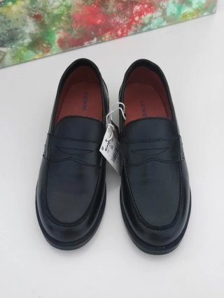 Mocasines piel negros El Corte Inglés talla 35