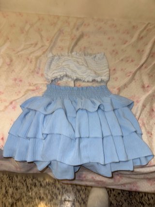 Conjunto top y falda azul talla S