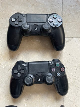 PS4 PlayStation 4 Slim 1Tb con 3 mandos