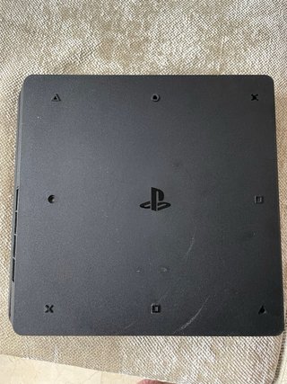 PS4 PlayStation 4 Slim 1Tb con 3 mandos