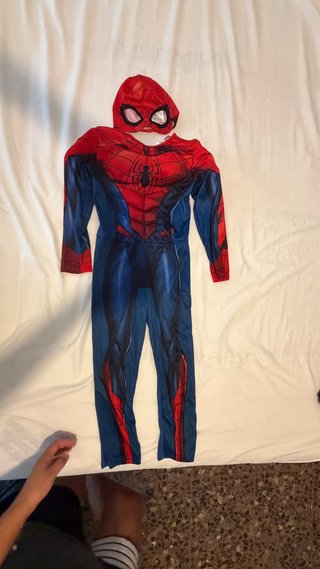 Disfraz Hombre Araña H&M 5-6 años