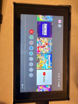 Nintendo Switch V2 + Accesorios