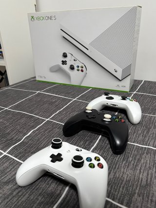 Xbox One S