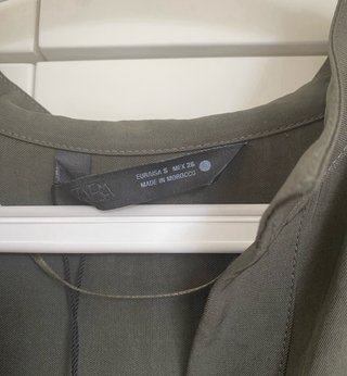 Vestido Zara verde militar Talla S Nuevo