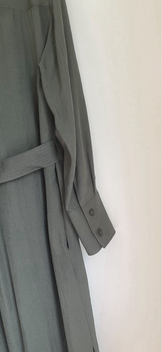 Vestido Zara verde militar Talla S Nuevo