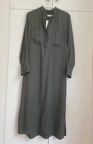 Vestido Zara verde militar Talla S Nuevo