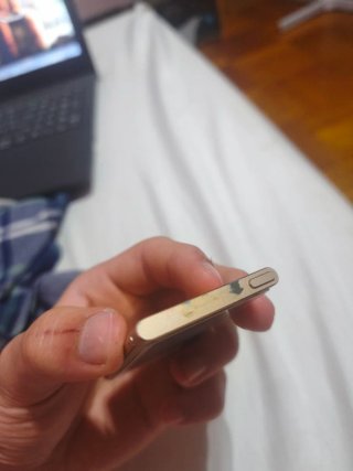 iPod Nano 7ª Gen Dorado 16gb (2015)