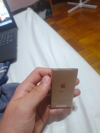 iPod Nano 7ª Gen Dorado 16gb (2015)