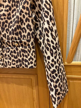 Chaqueta H&M Animal Print  nueva sin estrenar