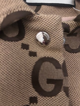 Chaqueta Gucci Beige con Logo