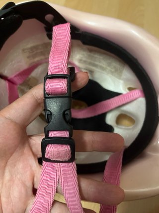 Casco y guantes Barbie bici niña