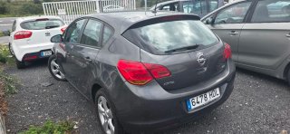 Opel Astra 2011