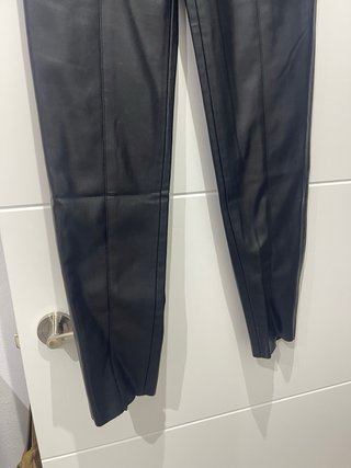 Leggings polipiel ZARA negros