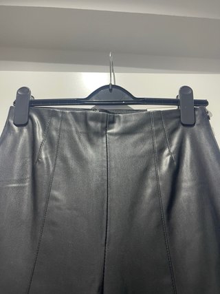 Leggings polipiel ZARA negros