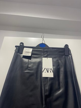 Leggings polipiel ZARA negros