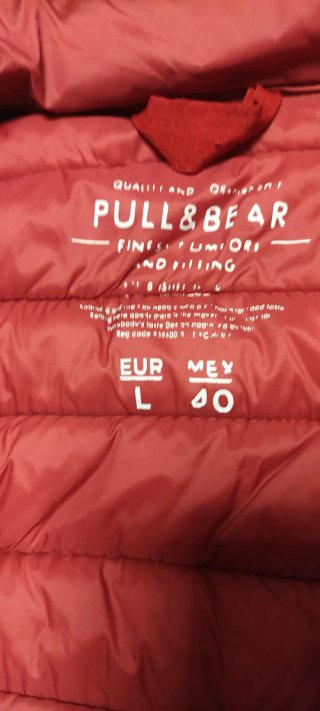 Plumas Pull & Bear Rojo Talla L