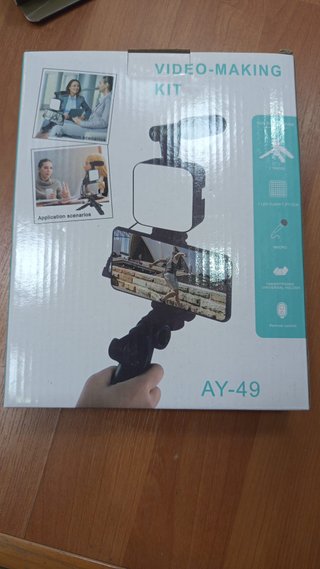 Kit Vlogging Móvil Trípode Luz LED y Micrófono