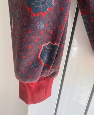 Bomber Pako Lillo floral T.38/40 Impecable