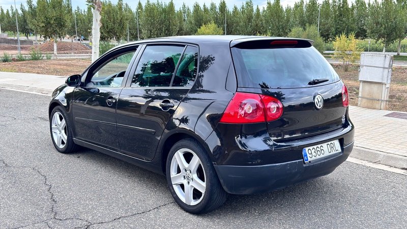 Volkswagen Golf V 1.9 TDI HIGHLINE BLUEMOTION 5p 2005