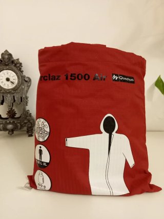 Chubasquero para mochila rojo