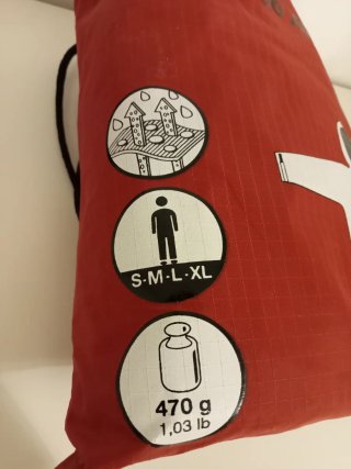 Chubasquero para mochila rojo
